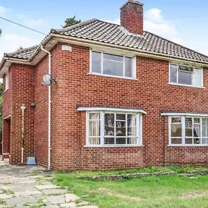 17 Howard Road. Southampton